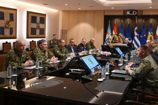 Εγκλωβισμένοι χιλιάδες Ελληνες στη Μέση Ανατολή